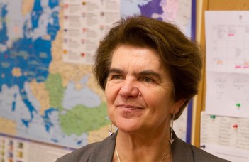 Prof. dr. Meilutė Ramonienė tart előadásokat a BTK-n.