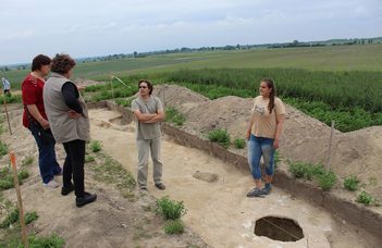 Árpád-kori erődített település nyomait kutatják Soltnál (baon.hu)