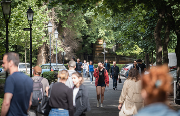 Az ELTE BTK Hallgatói Önkormányzatának egész napos programja elsőéves hallgatóknak.