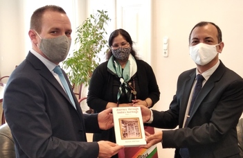 A Bölcsészettudományi Karra látogatott az Indiai Köztársaság nagykövete